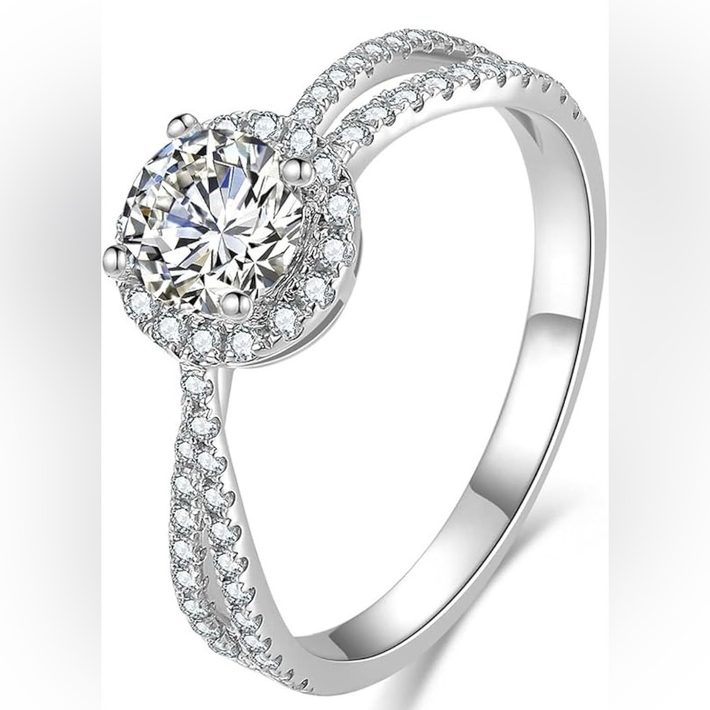 14k White Gold 1.0 Carat Cubic Zirconia 4-Prong Engagement Ring - Size 9